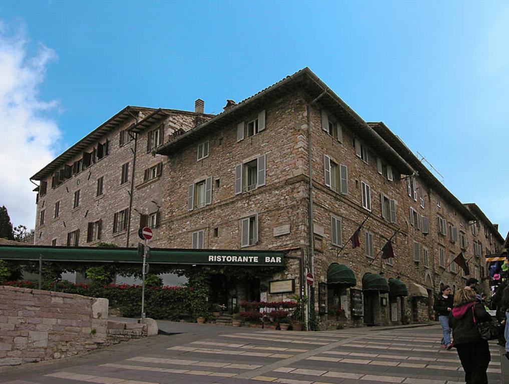 Hotel San Francesco アッシジ エクステリア 写真