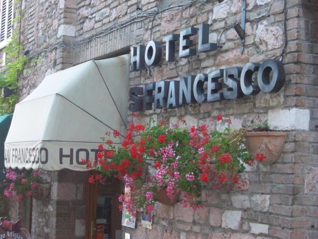Hotel San Francesco アッシジ エクステリア 写真